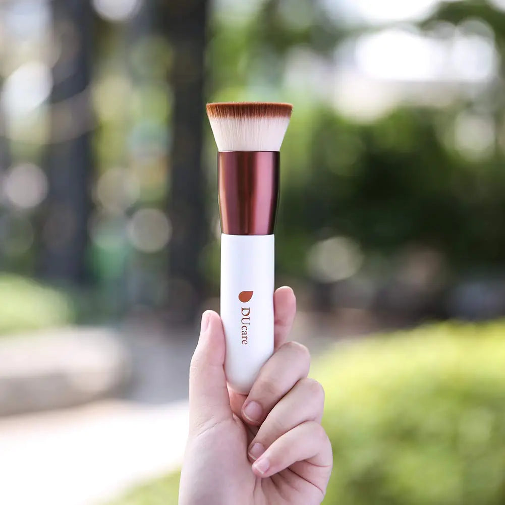 DUcare Foundation Brush Flat Top Kabuki Self Tanner Brush Synthetic Professional Makeup Brush Liquid Blending Mineral Powder Buffing Stippling Makeup Tools, Rose Golden/White rose gold